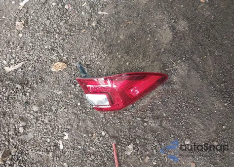 2017 Subaru Outback 3.6R Limited z USA, uszkodzony, nr VIN 4S4BSENC3H3440769